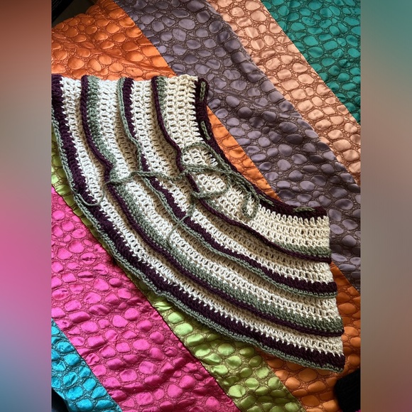 Tops - Crochet mini skirt :)